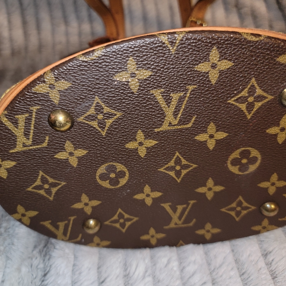 FIRM Vintage LV Monogram Bucket Bag - Picture 8 of 16
